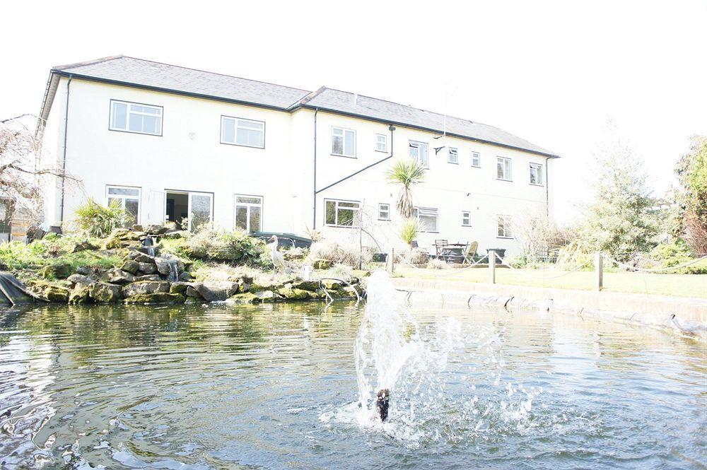 Asperion Hillside Hotel Guildford Exterior foto